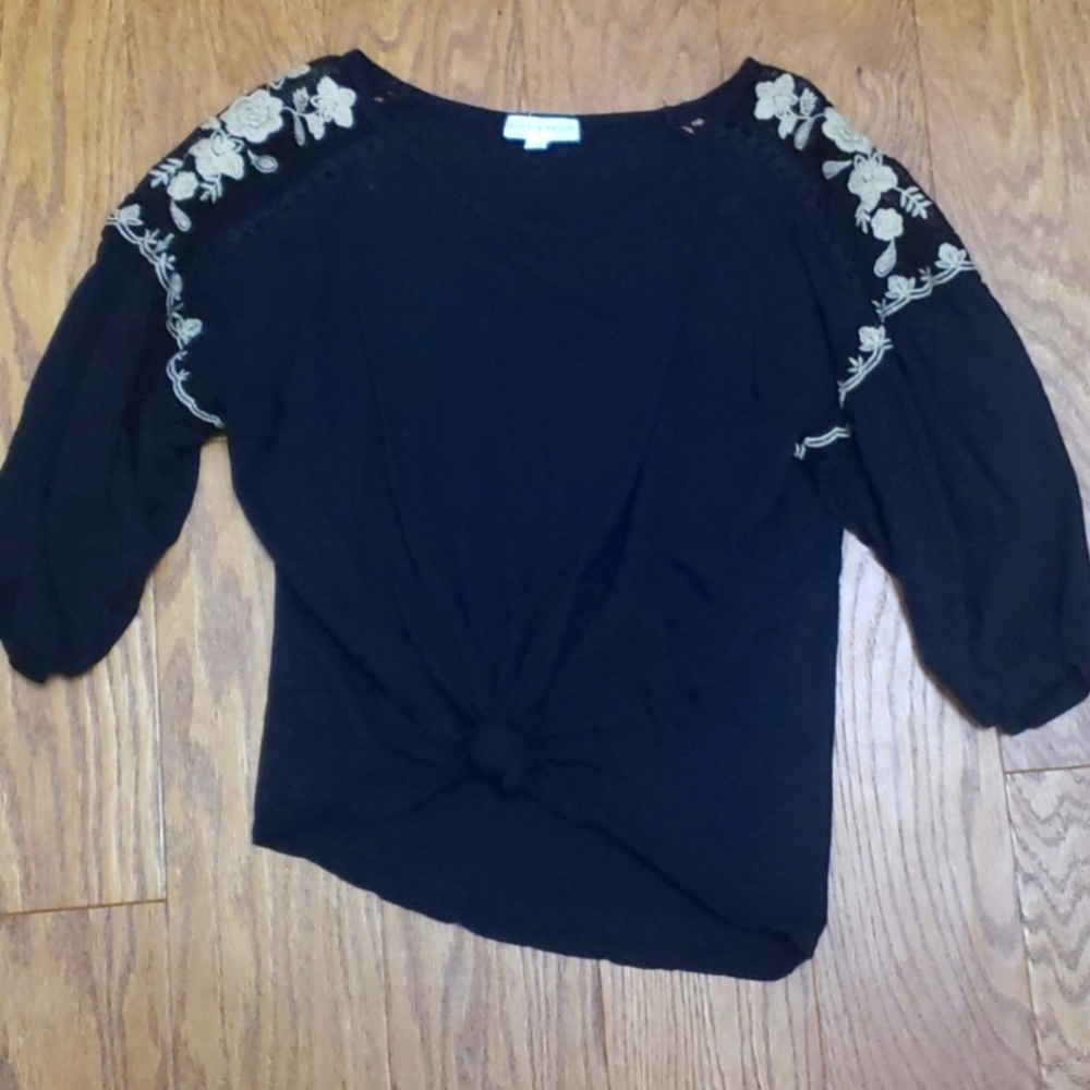 Coco + Jaimeson Black Embroidered Knot-Front Top M